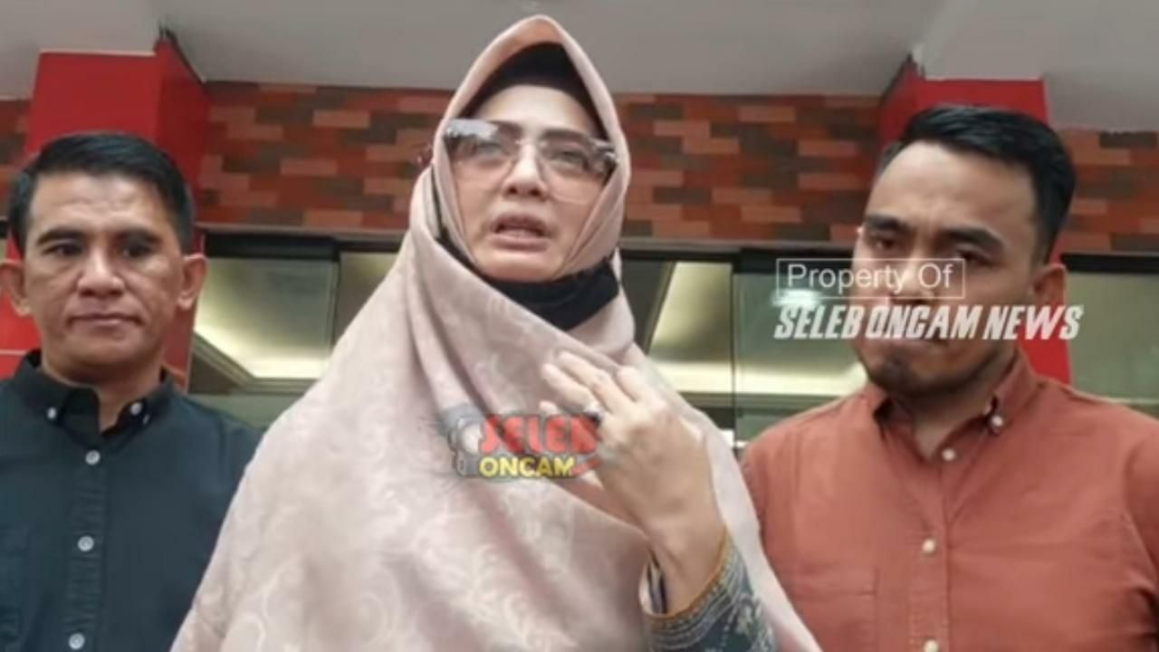 Wa Ode Nur Zaenab (Foto: YouTube/Seleb Oncam News)