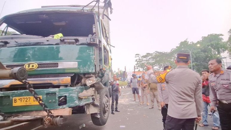 Polisi: Tidak Benar 30 Orang Tewas Ditabrak Truk Ugal-ugalan di Tangerang, Hanya 6 Orang Luka-luka