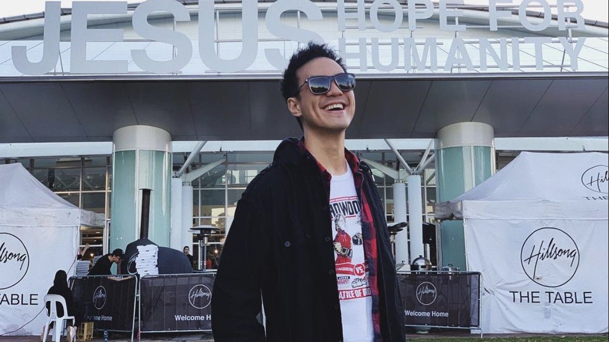 Mundur dari Indonesian Idol, Daniel Mananta Putuskan Jadi Pastor?