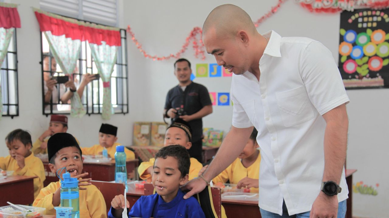PT BAI Dukung MBG dengan Pasok Makanan ke Kawasan KEK Galang Batang, Murid Semringah