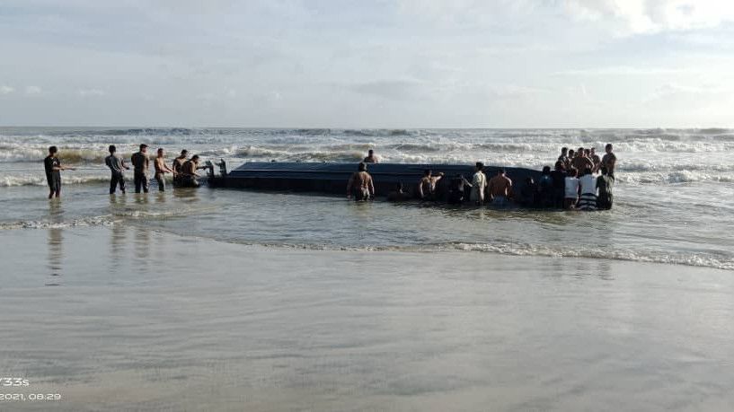 Kapal Angkut Puluhan TKI Tenggelam di Malaysia, 16 Orang Masih Hilang