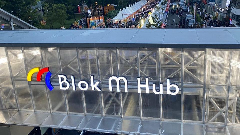 Turis di Blok M Pamerkan Alat Vital, Berujung Dimaki Perempuan, Rasakan!