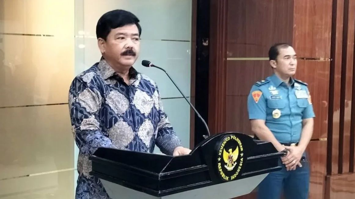 Menko Hadi Minta KPU Harus Bersikap Adil dan Netral di Pilkada 2024