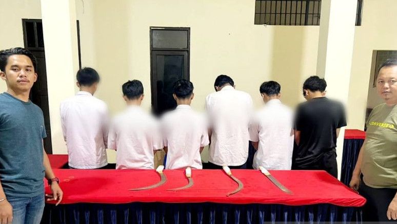 6 Pelajar Sukabumi yang Hendak Tawuran Dirikus Polisi, Ditemukan Tiga Celurit