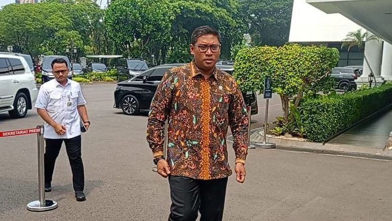 Wamentan Bersedia Pakai hingga Beli Maung Bila Diperintah Prabowo