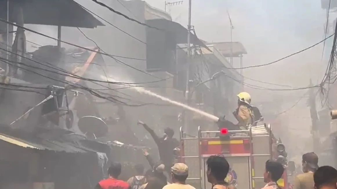 6 Orang Terluka dari Kebakaran yang Buat Ribuan Orang Terdampak di Tamansari Jakbar