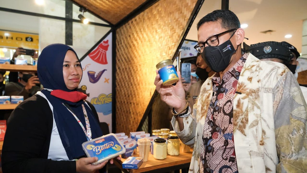 Apresiasi Kreasi Indonesia Hadirkan Beragam Produk UMKM, Menparekraf Sandiaga Uno Dukung Agar Mendunia