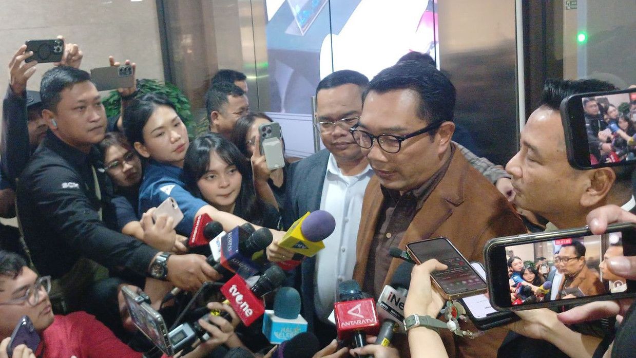 Ridwan Kamil dan Lisa Mariana Kompak Tak Hadir untuk Lihat Hasil Tes DNA Hari Ini