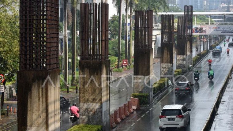 Minggu Depan Tiang Monorel Mangkrak di Rasuna Said Bakal Dibongkar, Jalan Ditutup?