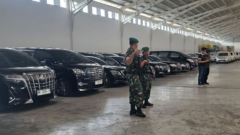 Kejagung Sita 72 Mobil dari Gedung Sritex di Sukoharjo Jateng