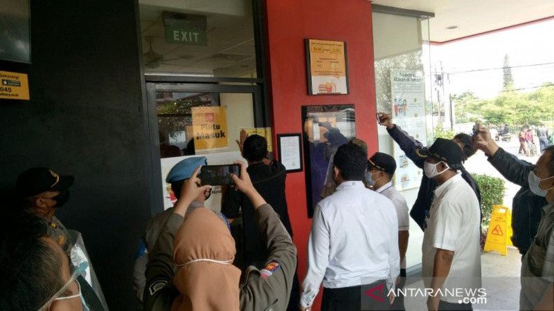 Gara-Gara Promo BTS Meals, 2 Restoran McD di Bandung Disegel Satpol PP