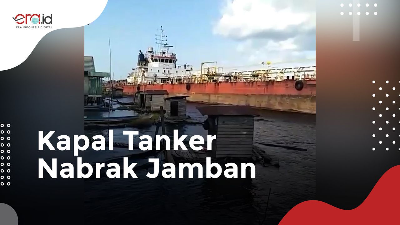 Kapal Tanker Tabrak Jamban Milik Warga