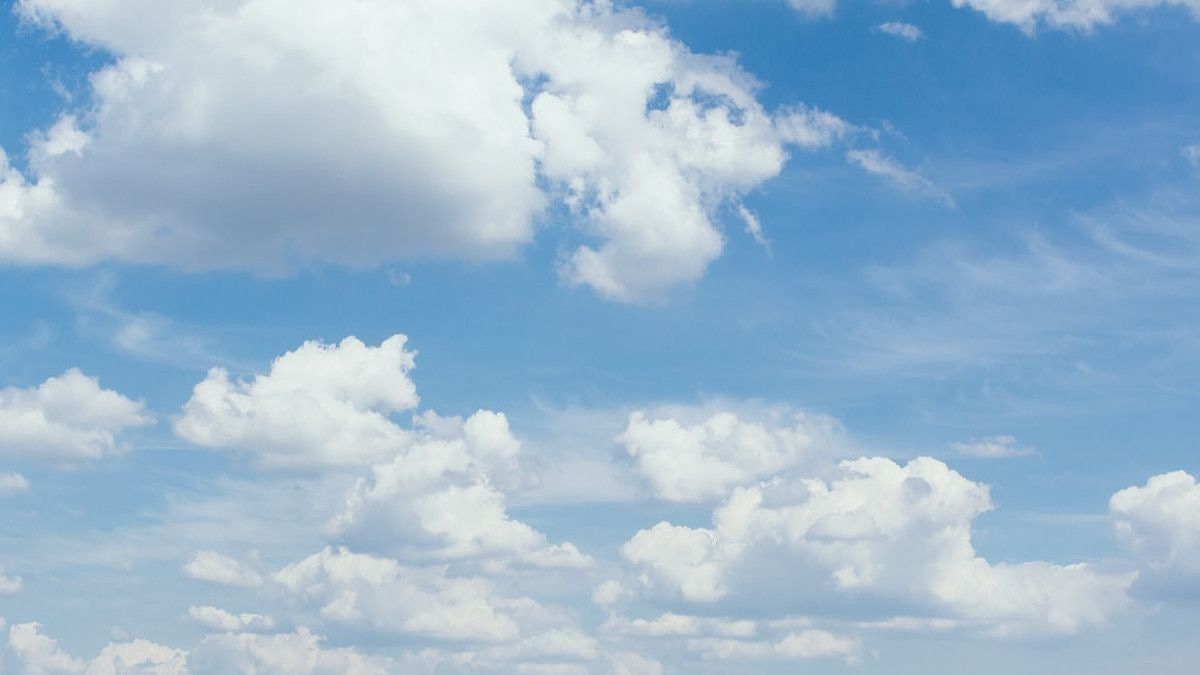 Sudah Tahu Kenapa Langit Berwarna Biru? Simak Penjelasan Ilmiahnya Berikut Ini