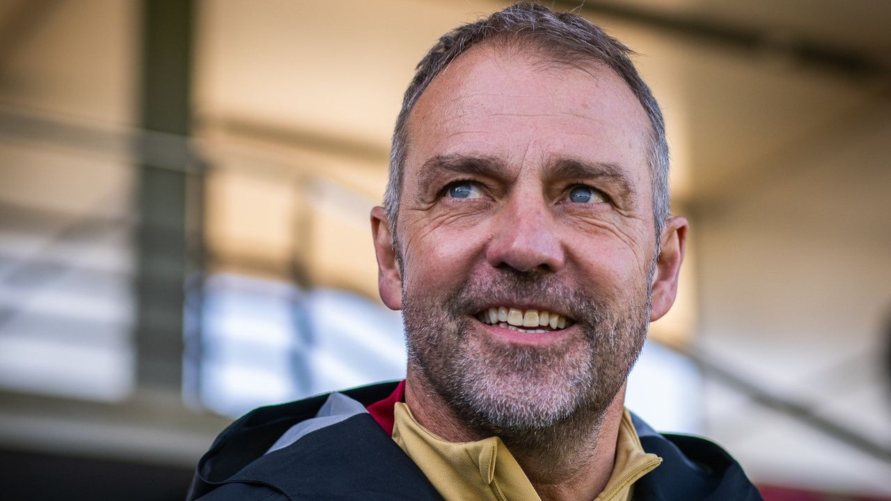 Flick Rendah Hati Setelah Barcelona Gasak Dortmund