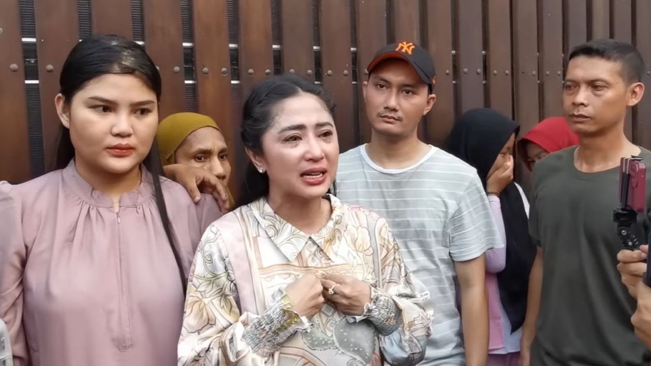 Kecewa Hasil Mediasi dengan Ketua RT Terkait Hewan Kurban, Tangis Pecah Dewi Perssik: Habis Marah, Dia Ketawa-tawa