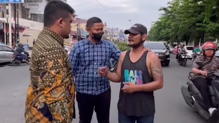 Bobby Ngamuk Lihat Parkiran Semrawut di Jalan, Wawali: Medan Butuh Pemimpin Tegas
