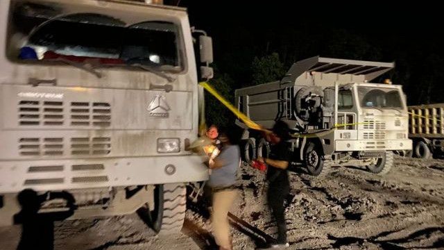 Detik-detik Polisi Gerebek Tambang Batubara Ilegal Pakai Belasan Alat Berat di Kalsel, 2 WN China Diamankan