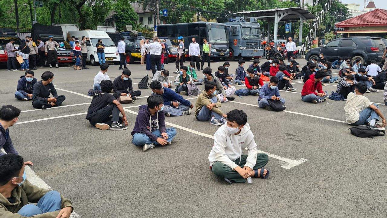 Hari Pertama Masuk Sekolah, Puluhan Pelajar di Tangerang Malah Tawuran, Langsung Diamankan Polisi