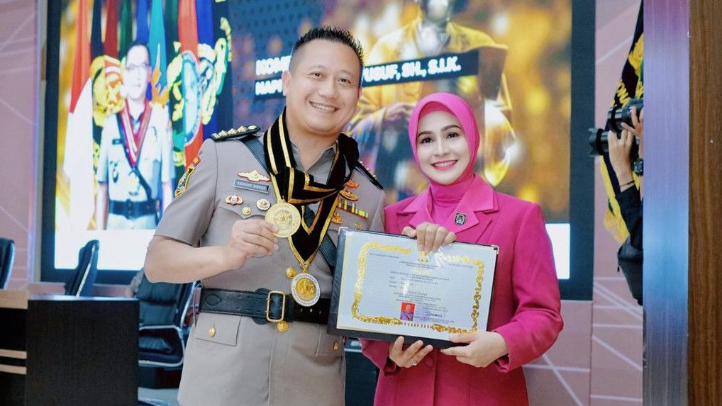 Kombes Pol Kusworo Wibowo Raih Penghargaan Siswa Terbaik Mental Kepribadian di Yudisium Sespimti Polri Angkatan 34