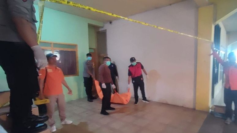 Warga Tasikmalaya Dihebohkan Penemuan Mayat Pria Membusuk di Toilet Kontrakannya