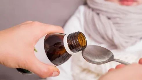 Temukan 102 Obat Sirop yang Diminum Pasien Anak Gagal Ginjal, Menkes: Jangan Dijual Dulu