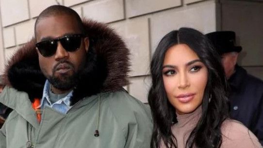 Kim Kardashian Resmi Cerai dari Kanye West