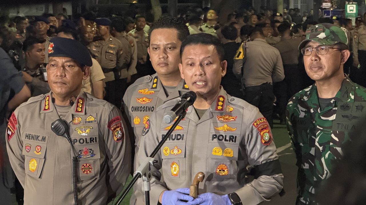 Ada Golok hingga Pisau, Terduga Mahasiswa Diamankan Saat Demo di Jakarta