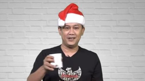 Denny Siregar Sindir Kadrun Soal Fatwa Haram Ucapan Natal : Baru Ngucapin Aja Berasa Murtad