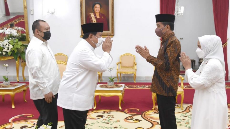 Jokowi dan Prabowo Makan Opor Bersama saat Lebaran, Netizen: Dia yang Melarang, Dia yang Melanggar