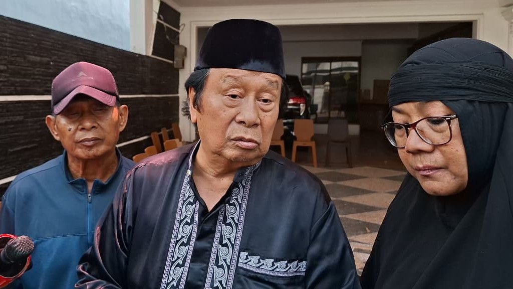 Berduka Istri Meninggal Dunia, Mansyur S Kenang Momen Terakhir: Saya Sempat Kecup Keningnya