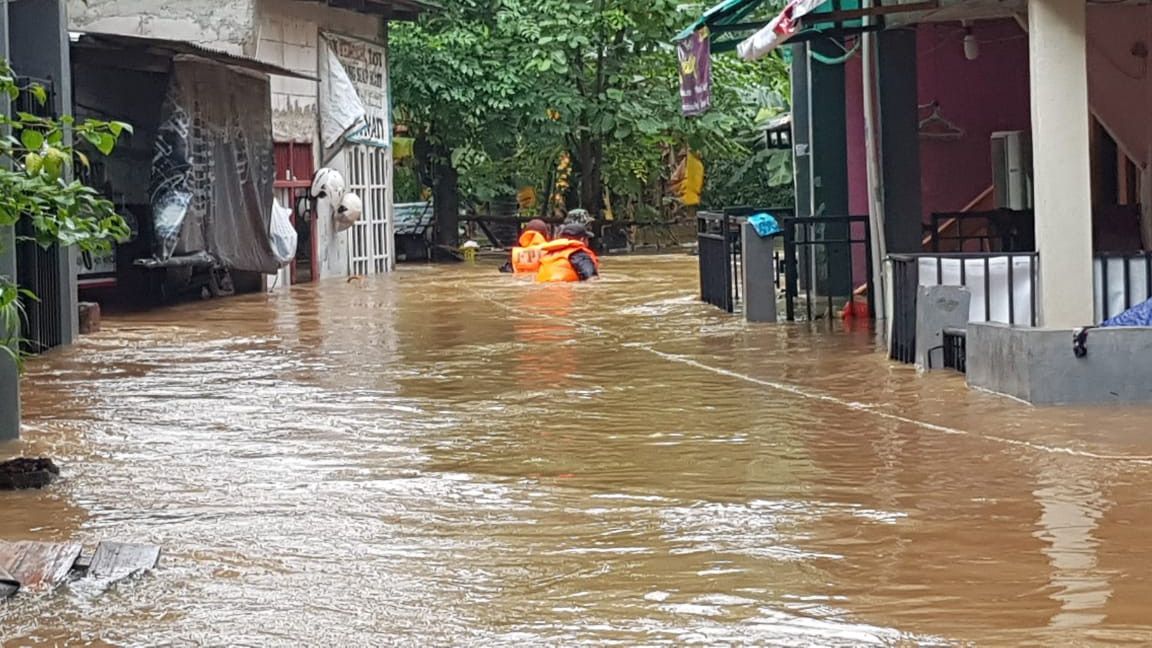 Usai Dibanggakan Anies, Kini Cipinang Melayu malah Kebanjiran 4 Meter