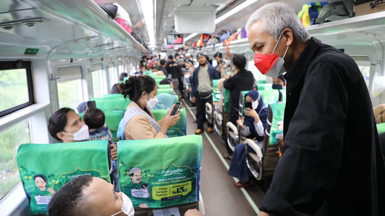 Bukan Hanya Mudik, Ganjar Siapkan Angkutan Balik Gratis ke Jakarta untuk Warga Jateng
