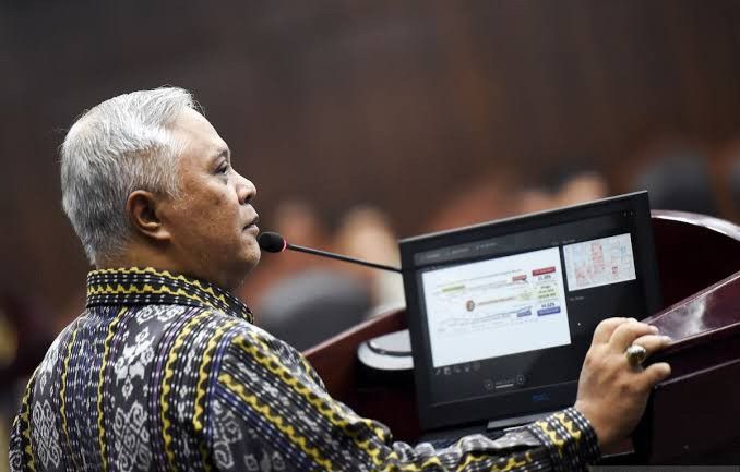 Dicopot dari Rektor UP, Profesor Marsudi Lapor ke Mendikti dan Siapkan Langkah Hukum