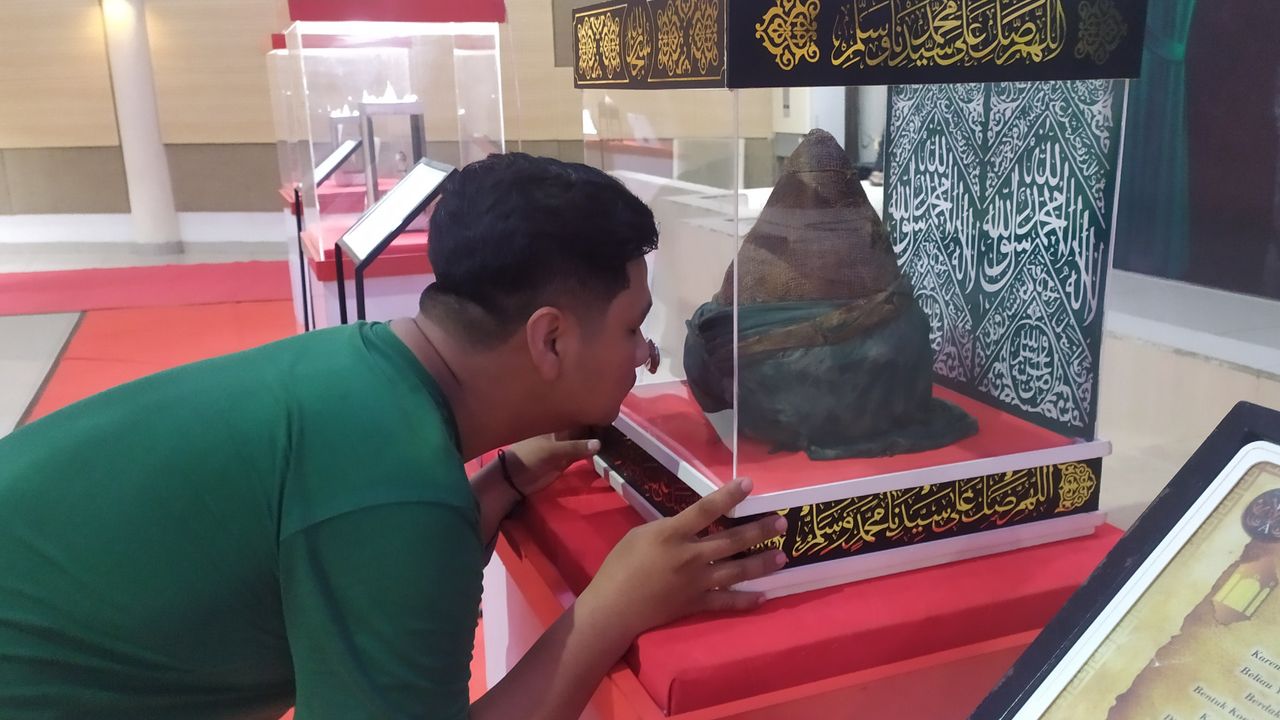 Artefak Rasulullah SAW Dipamerkan di Festival Al-Azhom Kota Tangerang