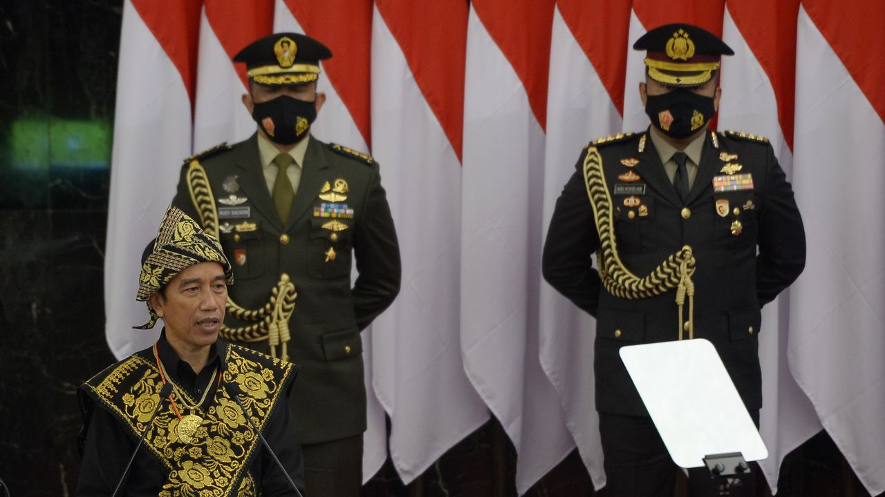 Pidato Jokowi: Bajak Momentum Krisis Akibat Pandemi