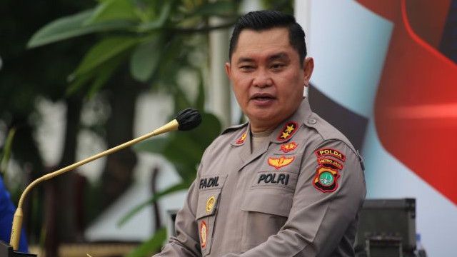 Politisi PDIP Tuding Ada Polisi Pasang Baliho PSI, Fadil Imran Merespons