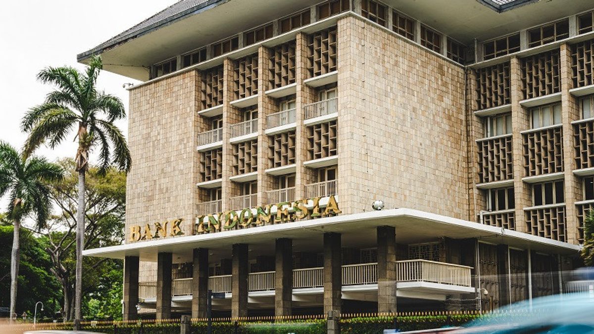 Asisten Manajer BI Diduga Bunuh Diri, Polisi: Lompat dari Rooftop