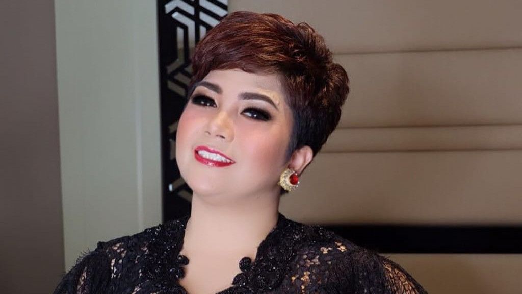 Joy Tobing Menikah Kembali, Suami Barunya Seorang Perwira TNI, Langgeng Ya!