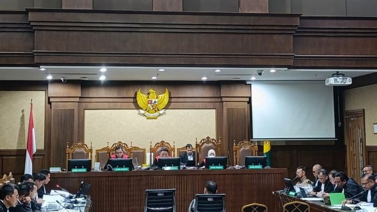 Terungkap, Mantan Ajudan SYL Serahkan Tas Berisi Dolar AS ke Ajudan Eks Ketua KPK Firli Bahuri