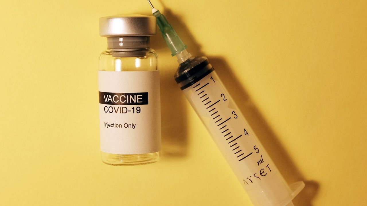 Distribusi Vaksin COVID-19 Terus Berlanjut, Efektifkah Melawan Virus Corona Baru B117?