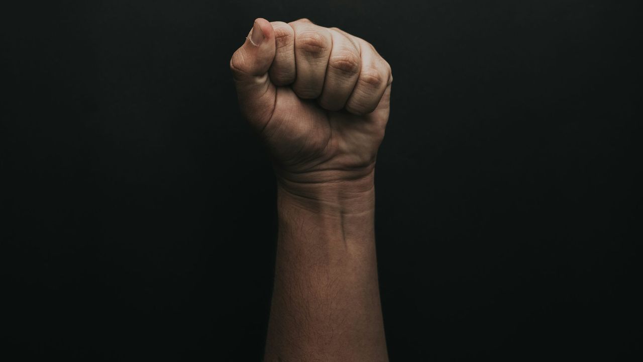 Bela Suami, Istri Ludahi dan Hajar Kepala Keluarga di Depok, Ancam Bunuh Keluarga Korban