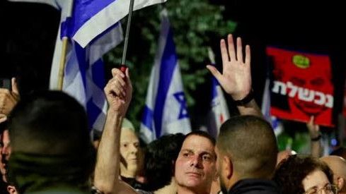 Ratusan Warga Israel Geruduk Rumah Netanyahu, Tuntut Pembebasan Sandera hingga Diminta Mundur dari Jabatan