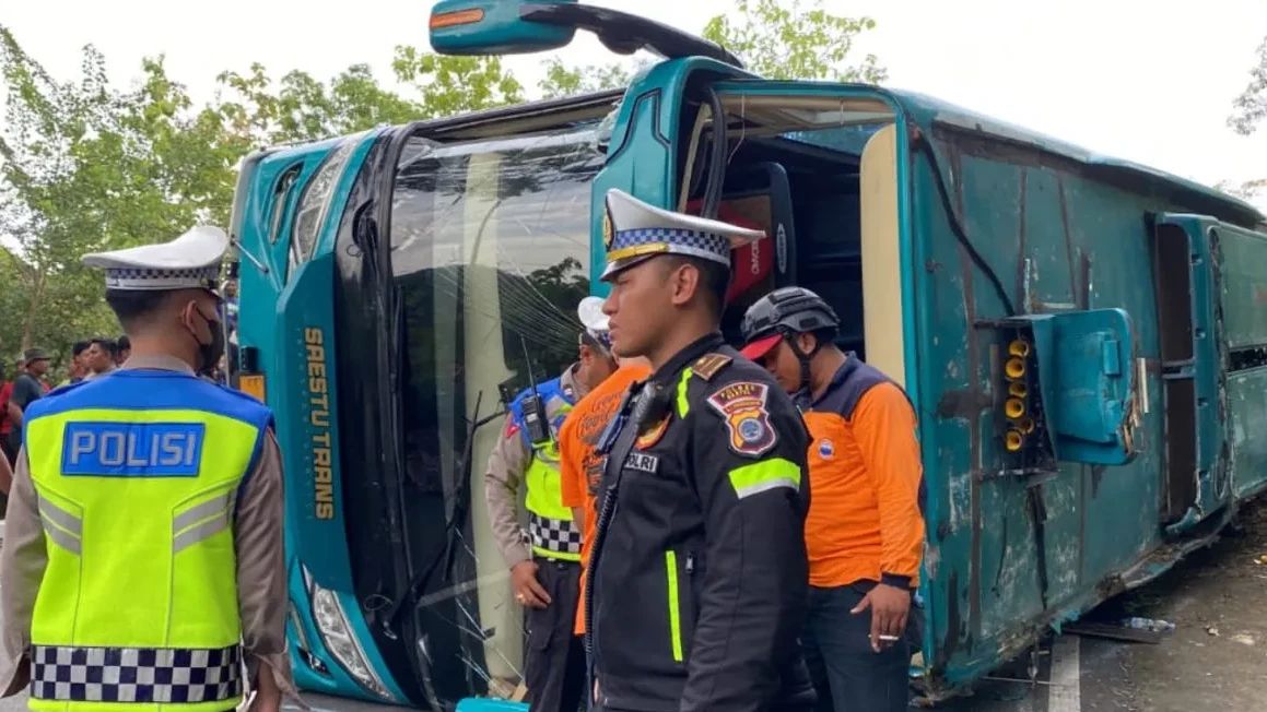 Bus Pariwisata di Yogyakarta Alami Rem Blong, Tiga Penumpang Tewas
