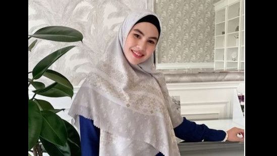 Nggak Mampu Beli Tas Hermes Birkin, Kartika Putri Pamer Beli Philodendron Birkin Rp2 Juta