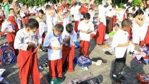 Tak Etis! MPLS SDN di Kota Tangerang Gelar Lomba Ganti Baju di Ruang Terbuka
