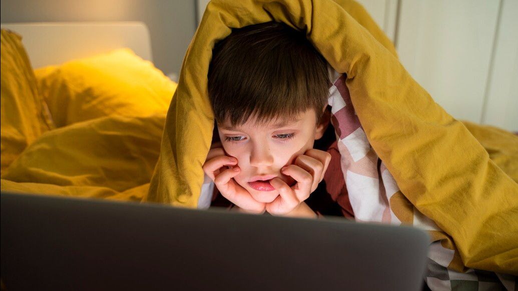 Mengenal Fenomena Lupa Berkedip, Muncul Akibat Screen Time yang Bisa Berbahaya Bagi Mata