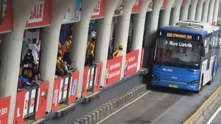 HUT ke-79 Bhayangkara Hari Ini, Naik Transjakarta- MRT-LRT Jakarta Rp1