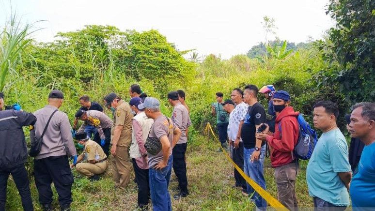 Warga Sukabumi Dihebohkan Penemuan Kerangka Manusia di Kebun Kosong, Ada Uang Rp62 Ribu di Saku Celana