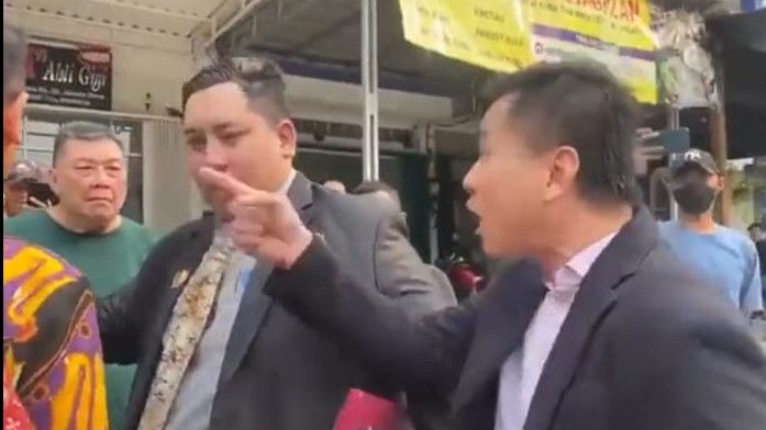 Viral Ketua RT Riang Rasis Saat Ribut dengan Warga