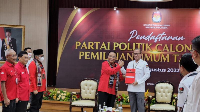 Alasan PDIP Jadi Pendaftar Peserta Pemilu 2024 Pertama Di KPU - ERA.ID